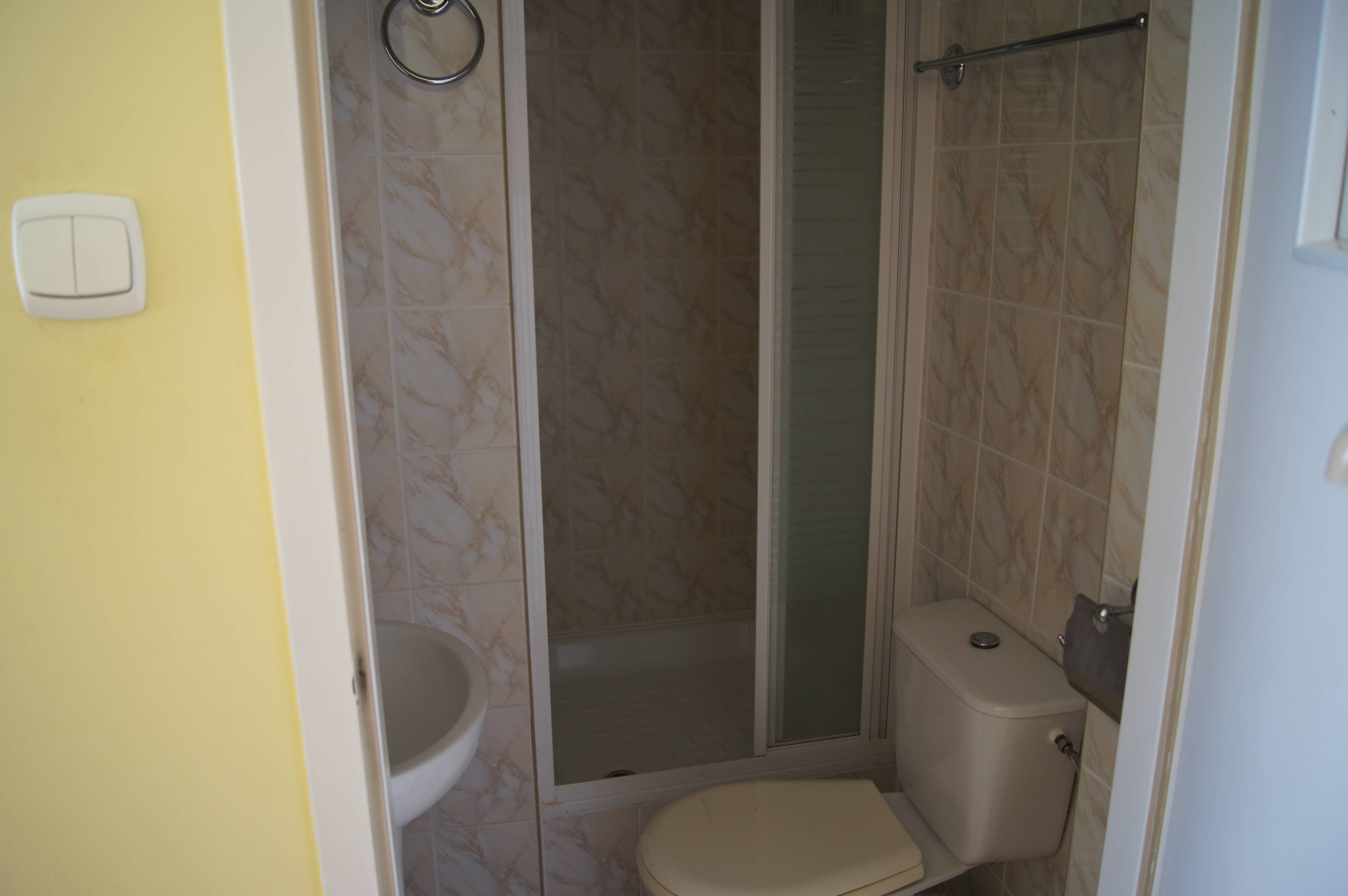 Galeria: Prysznic w pokoju